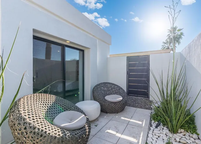 The Dreyfus Designer With Pool Scottsdale
