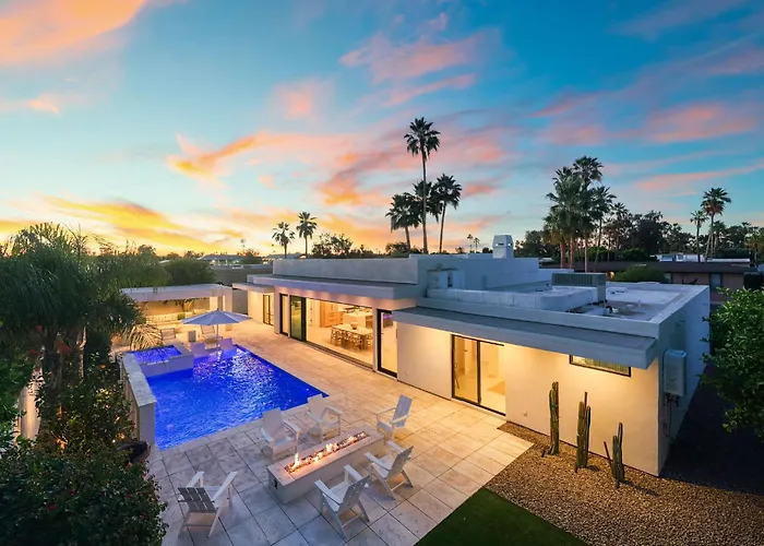 Dom wakacyjny The Dreyfus Designer With Pool